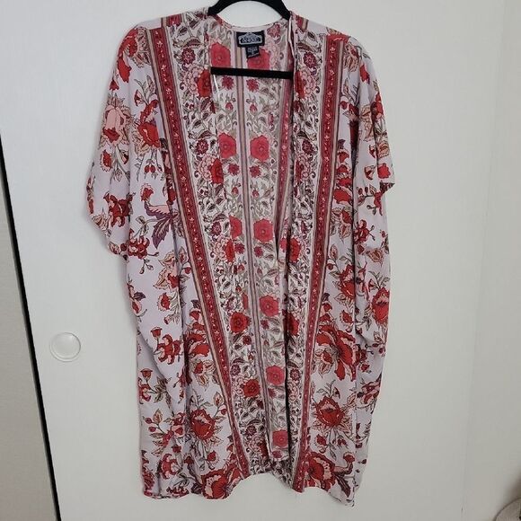 Vintage Floral Kimono - Red and White - Picture 1 of 3